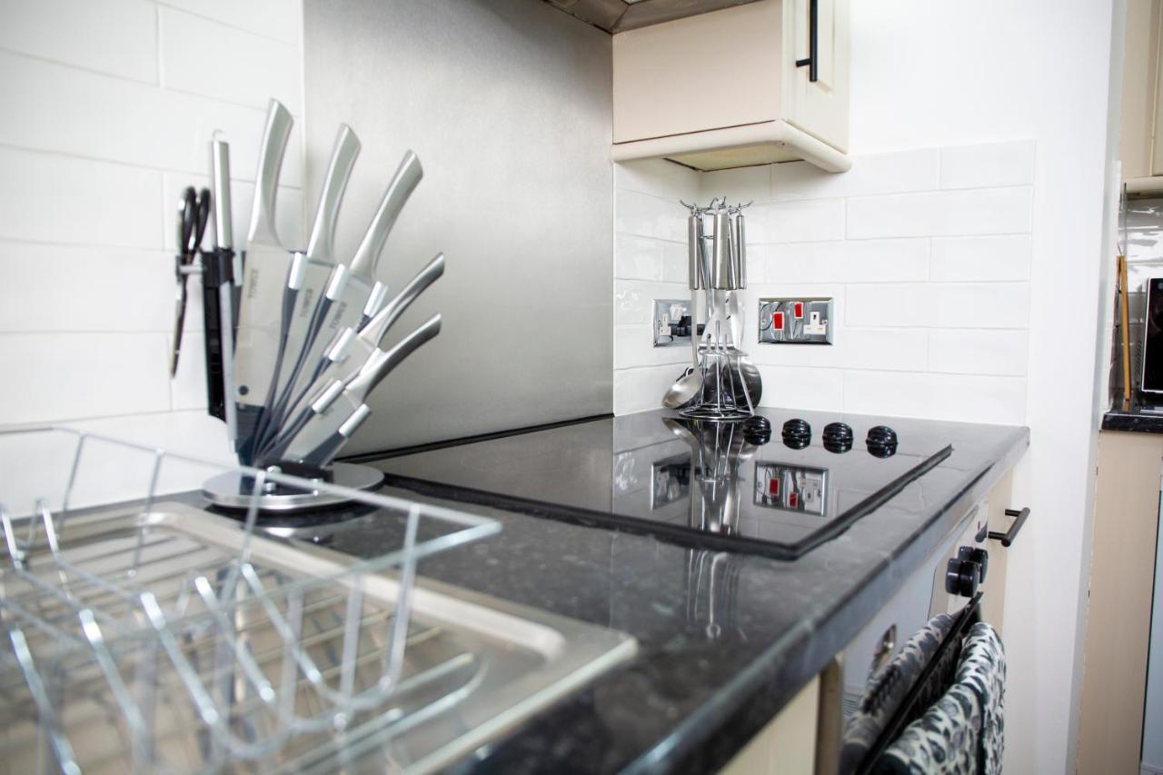 Modern Townhouse Apartment With Free Parking And Wifi Stratford-upon-Avon Dış mekan fotoğraf