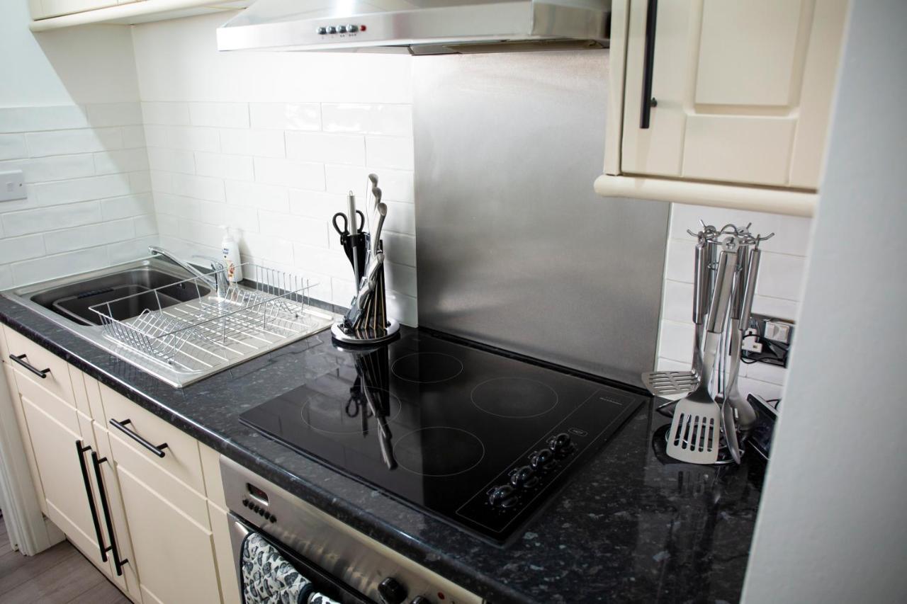 Modern Townhouse Apartment With Free Parking And Wifi Stratford-upon-Avon Dış mekan fotoğraf